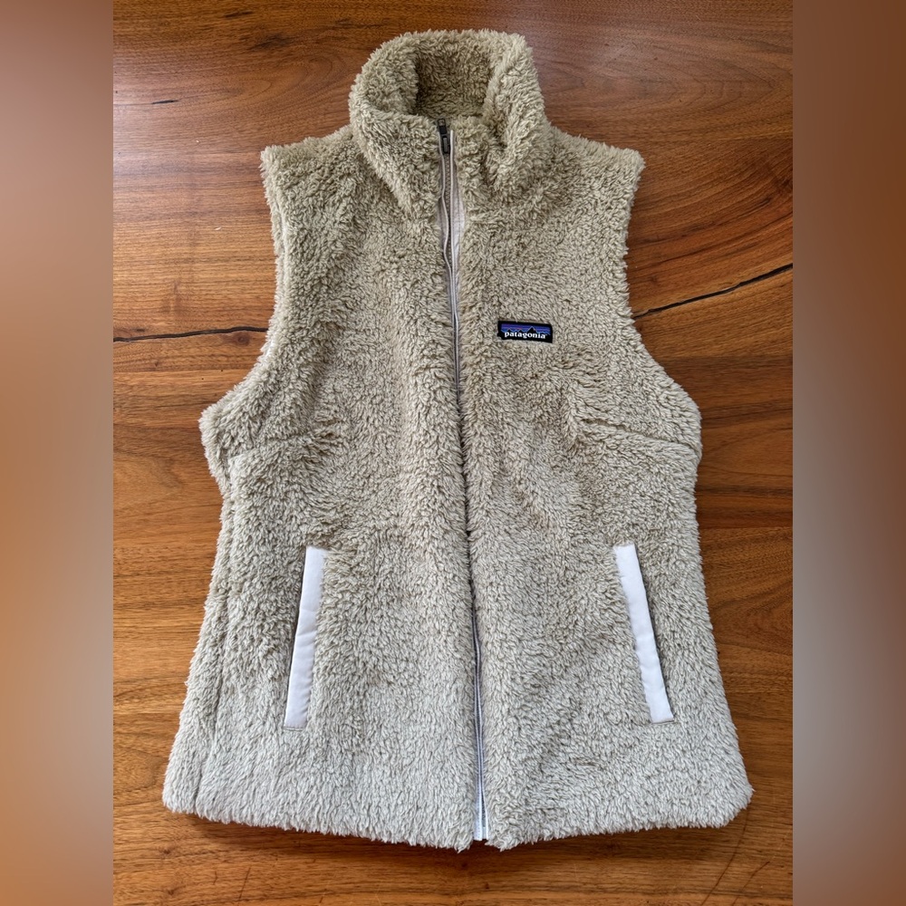 Brand new. Patagonia Los Gatos Fleece Vest size Medium